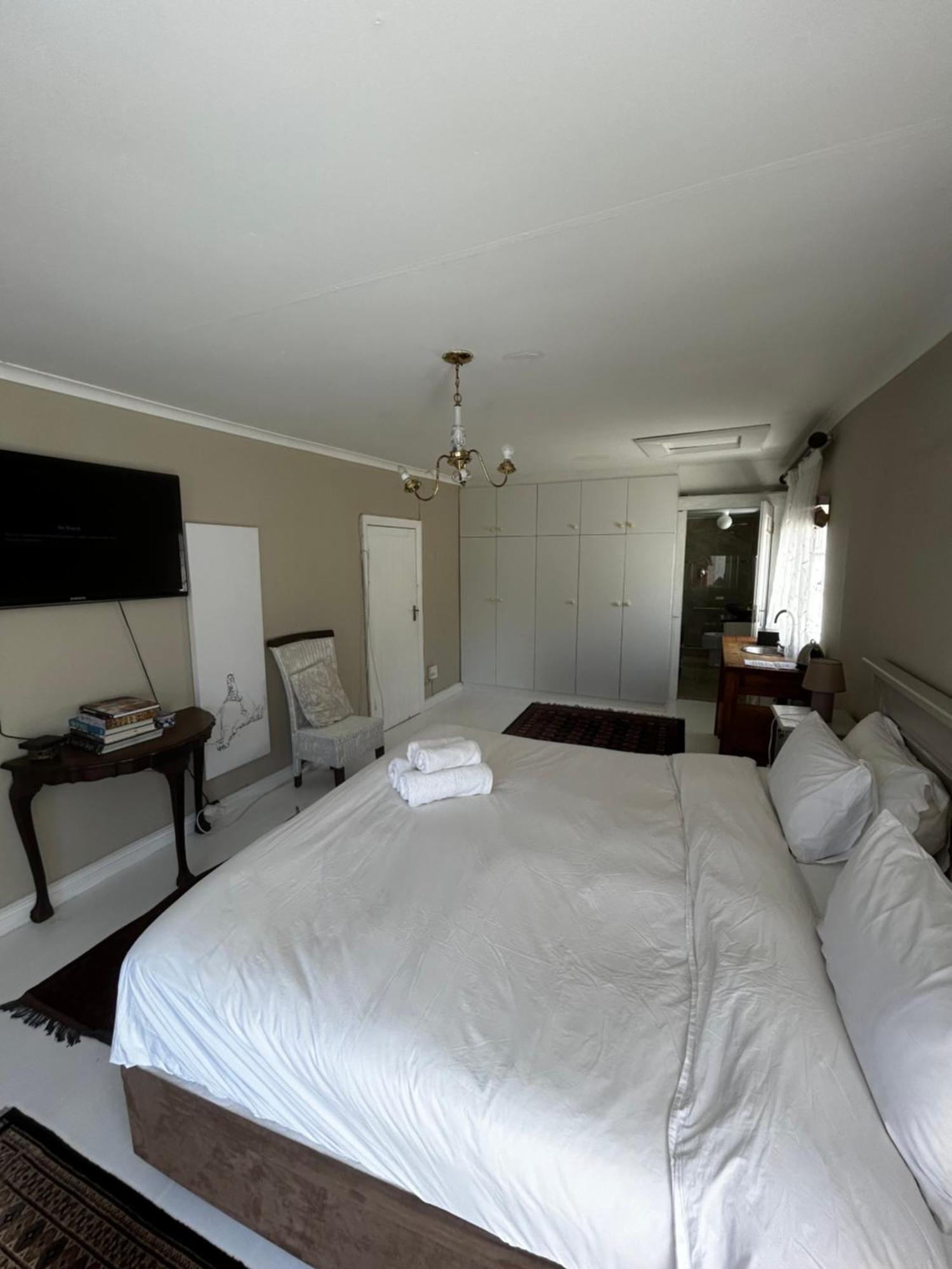 De La Fontaine Guest Cottage And Pool View Luxury Suite Plettenbergbaai Buitenkant foto